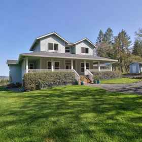 Hotel Exterior 1 Scenic Elegance - Sweeping Views, Hot Tub, Game Room, 亚姆希尔县 酒店