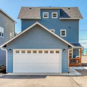 Hotel Exterior1Luxury Amenities and Exciting Arcade Fun - Stunning Coastal Haven,福格提克里克州立游乐区飯店