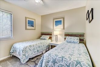 其他 4 Open Concept Living with Private Balcony and Pool - Charming Retreat