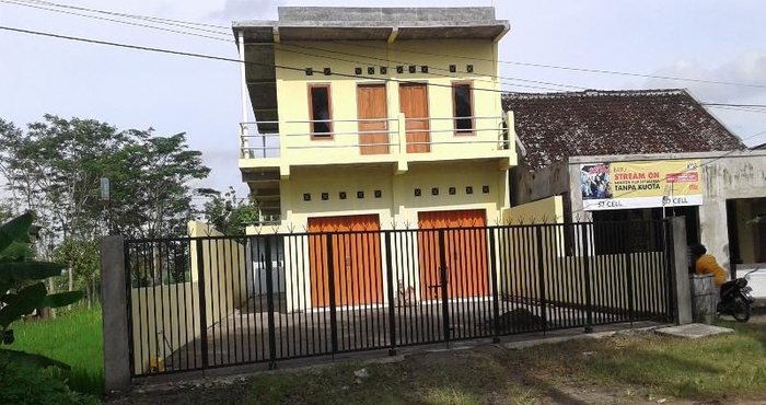 Lainnya Spot on 93020 Rumah Singgah Ganjuran