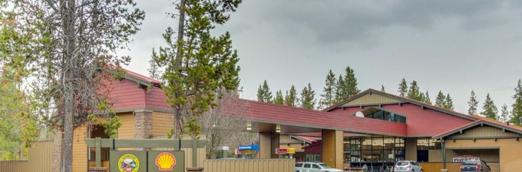 อื่นๆ Dog-friendly home with private hot tub, fast WiFi, gas fireplace & SHARC passes