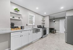 その他 4 Modern Comfort with Easy NYC Transit Access - Charming Getaway