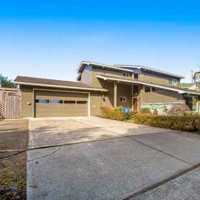 Hotel Exterior1Exquisite Home w/ Top-of-the-World Views, Free WiFi, Washer/Dryer,Oceanside Ocean Front Cabins飯店