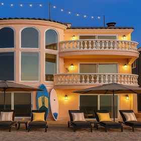 Hotel Exterior1Rooftop Deck and Direct Beach Access - Enchanting Coastal Haven,文图拉县飯店