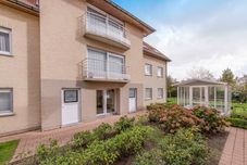 Others Bowie with Shared Pool