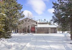 其他 2 Golf Course Views, Hot Tub and Sharc Passes - Luxurious Haven