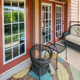 Hotel Interior/Public Areas1Second floor condo with hot tub & pool access, fast WiFi, and gas fireplace,鸽子谷岛飯店