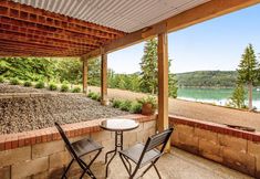 其他 4 Bayfront apartment with private patio, beach access, water views, AC & W/D