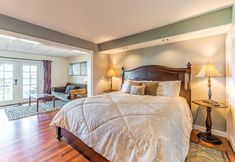 Lain-lain 7 Whale Rock Suite #1