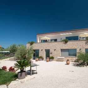 Hotel Exterior 1 ฟูทูรา, โรงแรม & ที่พัก Giano dell'Umbria