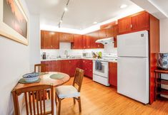 其他 7 Bayfront apartment with private patio, beach access, water views, AC & W/D