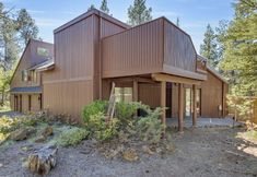 Lainnya 2 Private Hot Tub and Kids Play Room - Spacious Stylish Retreat