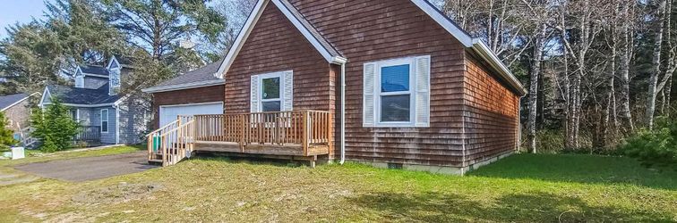 Others Dog-friendly house with fast WiFi and private w/d - less than a mile to beach