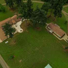 Hotel Exterior1Spacious Vineyard Views and Gourmet Kitchen - Charming Wine Country Retreat,Joyful Servant Lutheran Church飯店