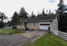 Lain-lain 2 Dog-friendly home w/ bay views - easy access to the river & in-town convenience