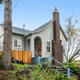 Hotel Exterior 1 Northlake Excellence, King County Hotels