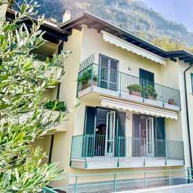 Hotel Exterior1Lella,因特罗佐飯店