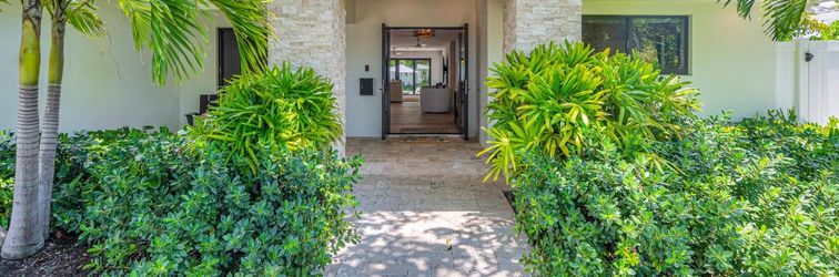 Others Heated Pool and Chef's Kitchen Oasis - Stunning Coastal Haven