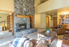 Khác 6 Cozy Living Spaces and Hot Tub with Bikes - Charming Oasis