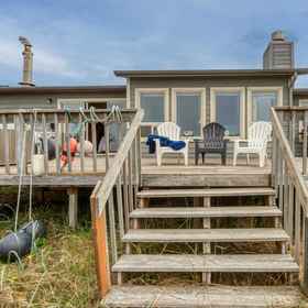 Hotel Exterior1Stunning Oceanfront Bliss - Deck, BBQ, Game Room, Fireplace,Governor Patterson Memorial State Recreation Site飯店