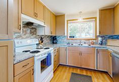 Others 3 Seal Rock Seaclusion