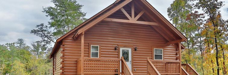 อื่นๆ Cabin w/ Hot Tub, Theater Room, Pool Table & Decks - Near Dollywood