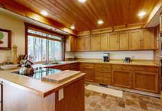 Others 5 South Meadow Home Eighty-Four