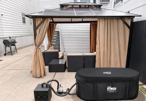 その他 Modern Comfort with Easy NYC Transit Access - Charming Getaway