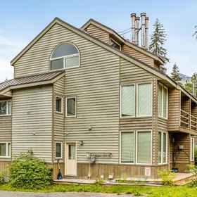 Hotel Exterior 1 Shimmy Shack ที่ 101-A Snowbird, โรงแรม & ที่พัก Alyeska Ski Resort