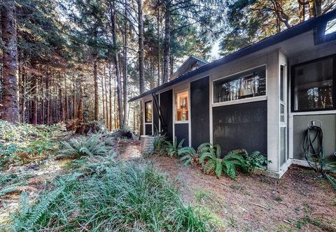 อื่นๆ Coleman Creek House