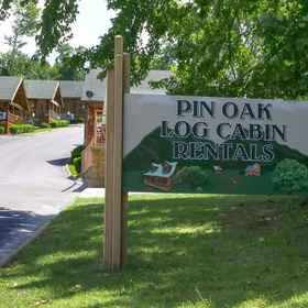 Hotel Interior/Public Areas 1 Cozy Retreat - Private Hot Tub, Pool Table, Game Room, Wifi, Hotel The Island in Pigeon Forge