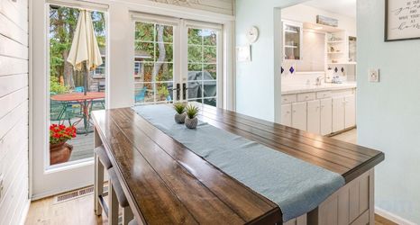 Lain-lain 2 Beach Rendezvous