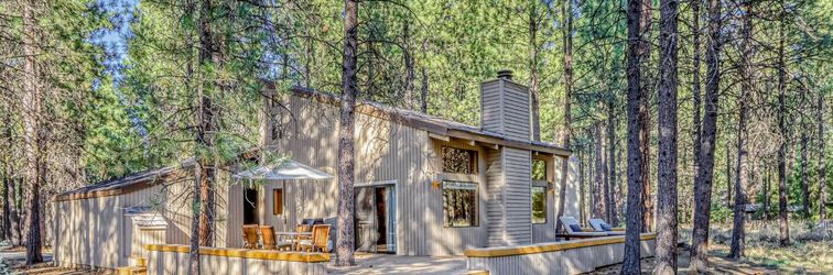 Others Dreamy mountain escape with hot tub, pools, golf, gym, & grill