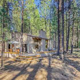 Hotel Exterior 1 Dreamy mountain escape with hot tub, pools, golf, gym, & grill, Deschutes County Hotels