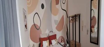 Others 6 Studio Notre Dame Heart of the City Wifi Netflix