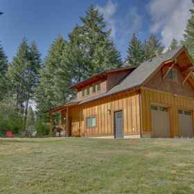 Hotel Exterior1Cozy woodland cabin in a peaceful location with forested views,克利基塔特县飯店