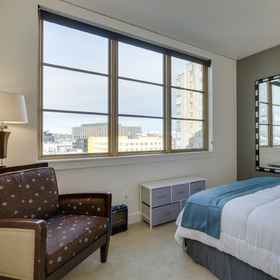 Logo1Work from Anywhere, Fast Wifi, Great Amenities and Free Parking,摩特诺玛县公寓