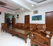 Others 6 Super OYO 89435 Nusantara Group Hotel