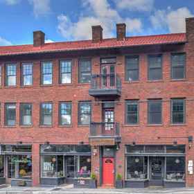 Hotel Exterior 1 Charming Condo 1 in Historic King James, Pack Place Education Arts and Science Center 酒店