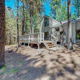Hotel Exterior 1 The Avalon, Deschutes County Hotels