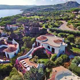 Logo 1 Hibiscus, Villa Trinità d'Agultu e Vignola