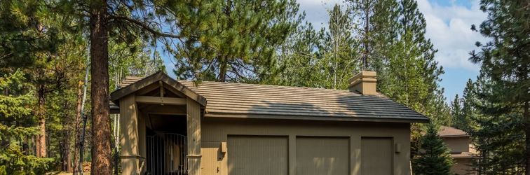 Others Private Hot Tub and Theatre Room - Enchanting Retreat