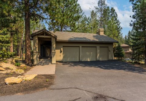 Others Private Hot Tub and Theatre Room - Enchanting Retreat