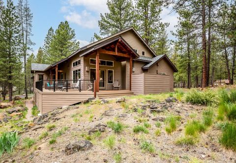 อื่นๆ Private Hot Tub and Game Room Amenities - Spacious Cozy Retreat