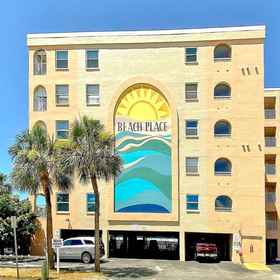 Hotel Exterior 1 Newly renovated condo w/private balcony, gas grill, & on-site heated pool, AC, 皮内拉斯县 酒店