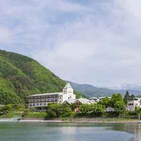 Hotel Exterior 1 Takato Sakura Hotel, Hotel Miyada-mura
