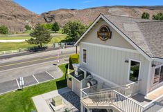 Others 3 Crescent Bay Condo 207