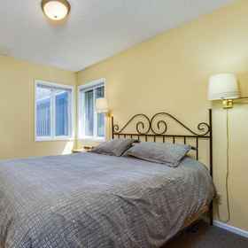 Logo1Dog-friendly, oceanfront home w/ beach access, and large deck-EV charger!,西海岸野生动物园飯店