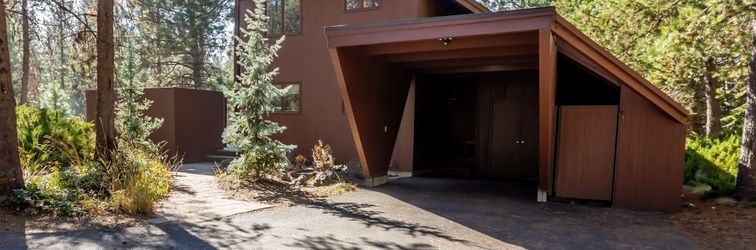 Others Private Hot Tub and Cozy Fireplace - Charming Unique Retreat