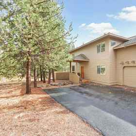 Hotel Exterior 1 14 Camas - Spacious and Quiet Retreat, Lava Lands Visitor Center Hotels